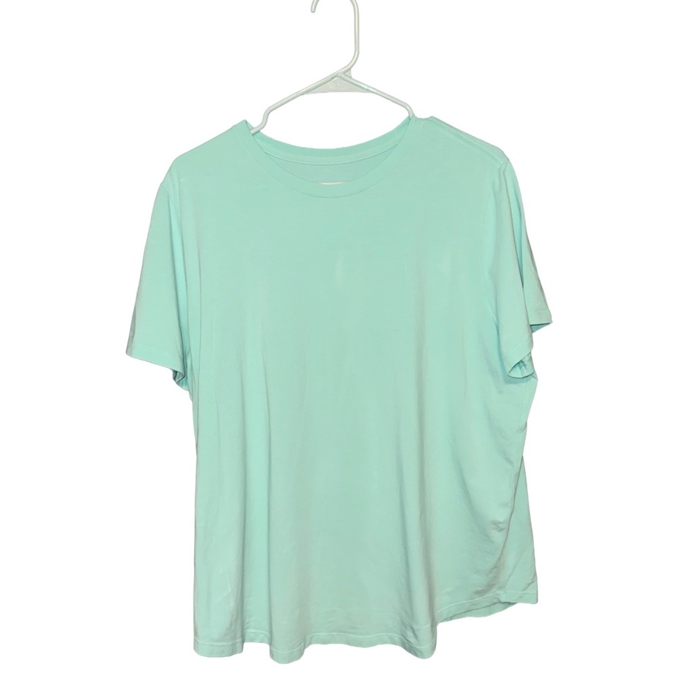 Lululemon Tee